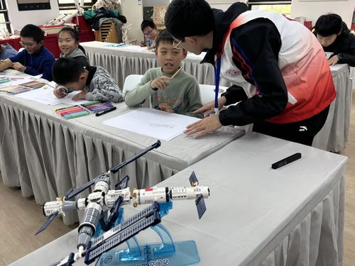 翱翔之翼 大學生科技志愿服務點亮“你好，空間站”繪本閱讀活動